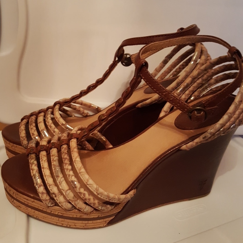 Frye Wedge T-Strap Sandals Snakeskin